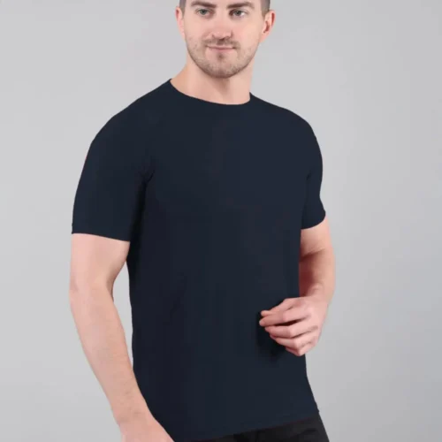 Customized Pre Shrunk Biowashed Round Neck Coton T-Shirt in Black